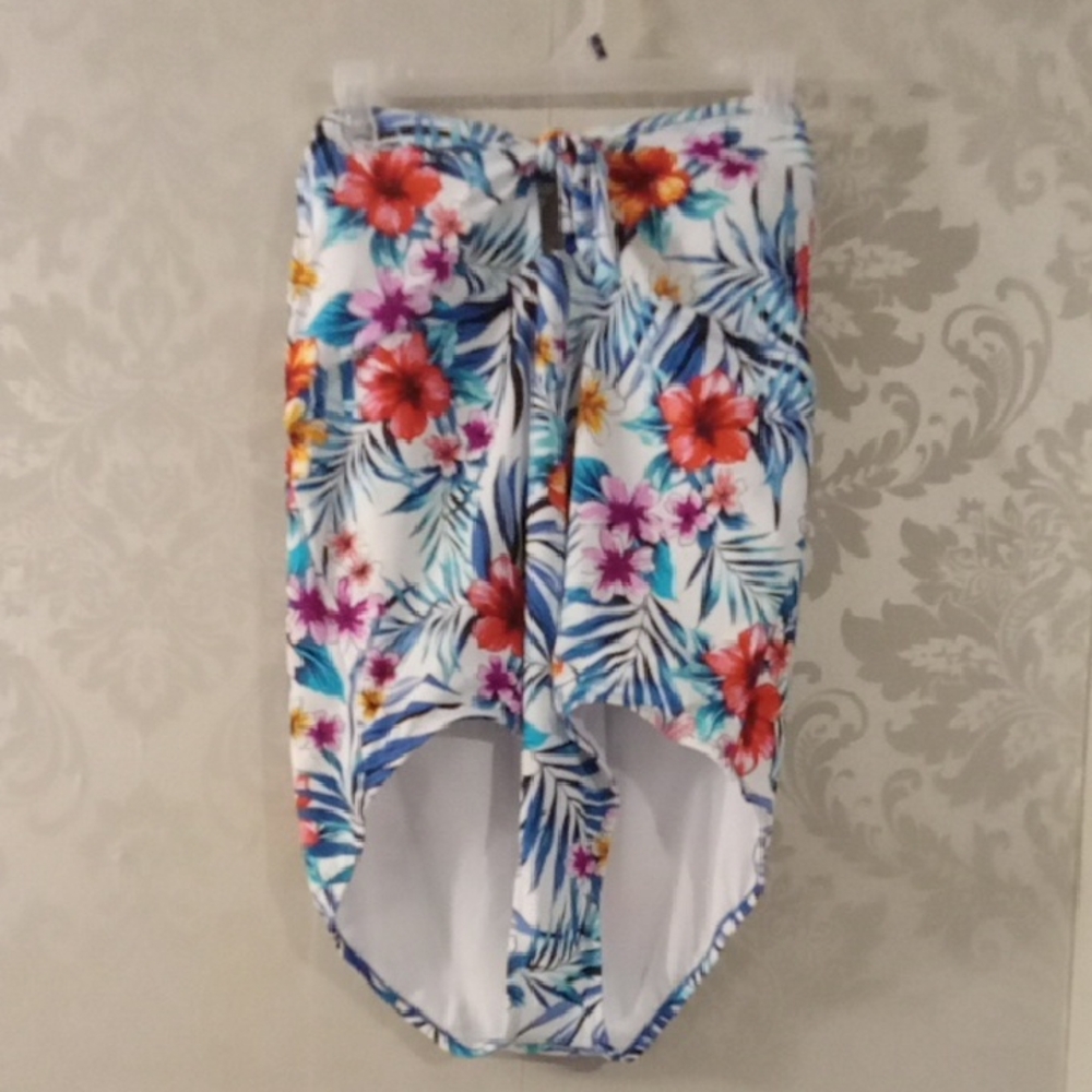 Time and Tru Floral One Piece Swimsuit - Multicolor